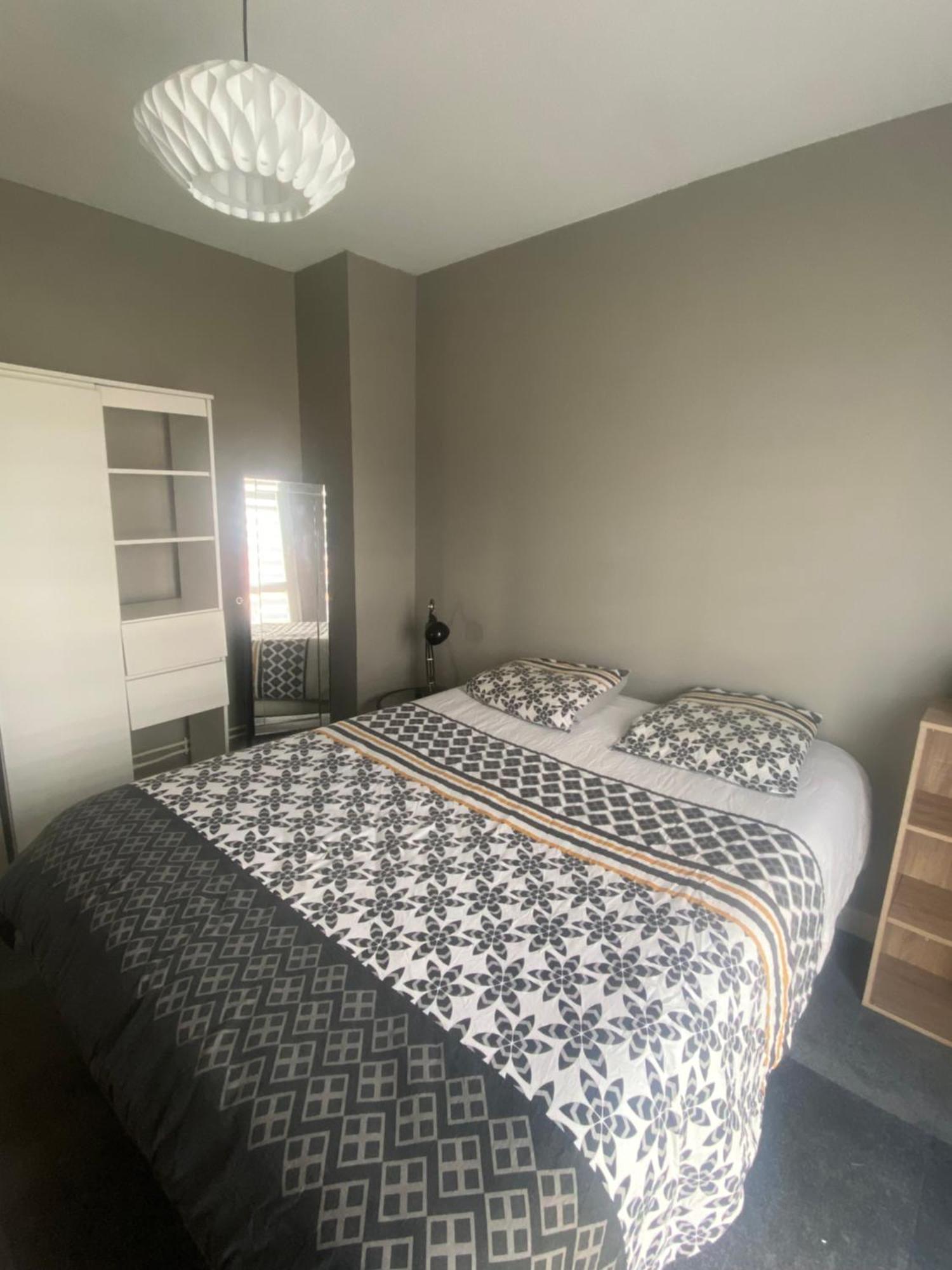 Chambre Avec Balcon Proche Vichy Saint-Remy-en-Rollat Luaran gambar