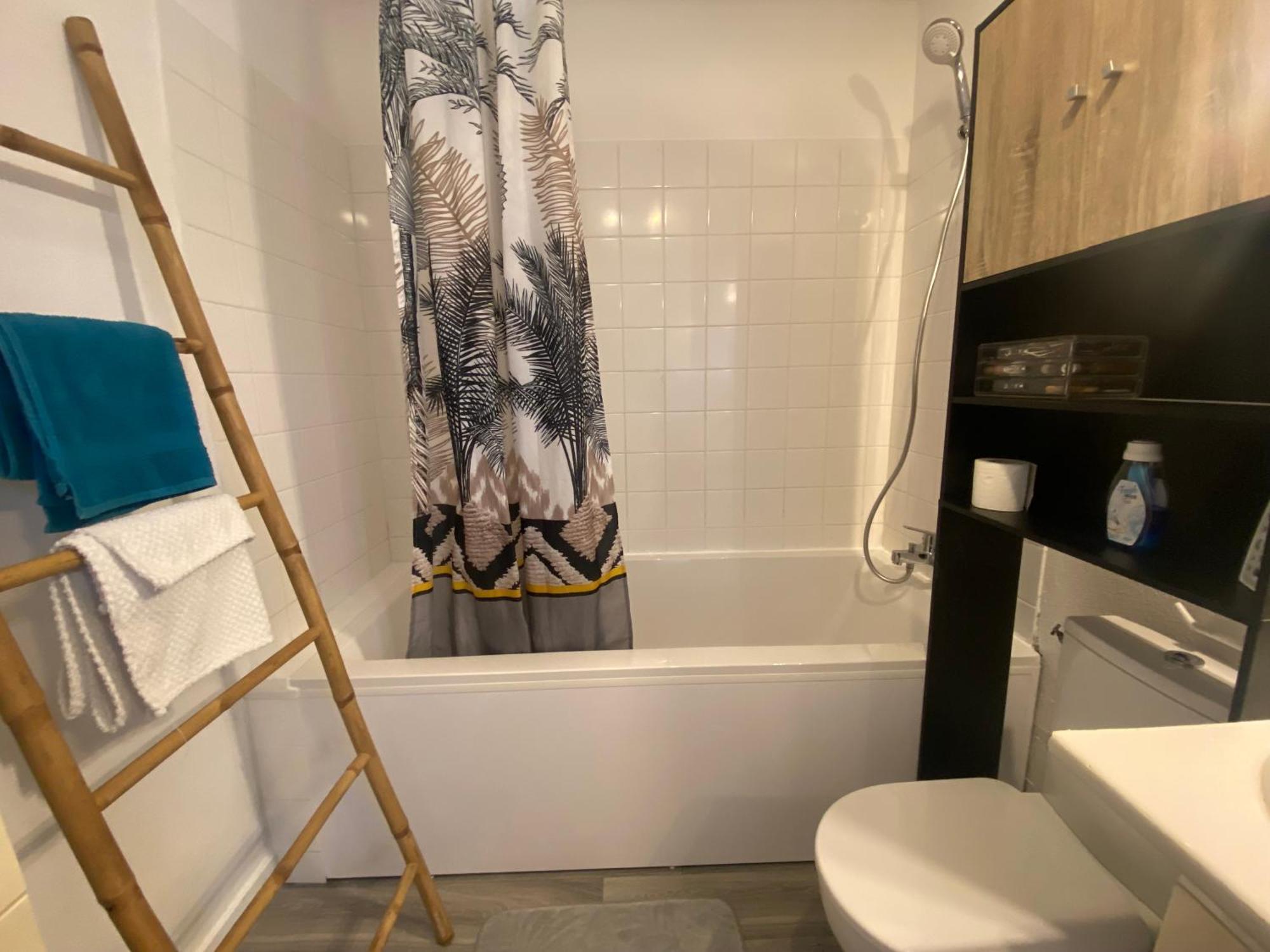 Chambre Avec Balcon Proche Vichy Saint-Remy-en-Rollat Luaran gambar